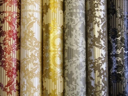 Textil tapéta ragasztás technológia, különösen bevont textilápoló (textil tapéta ragasztó) Textil tapéta ragasztási technológia, különösen érdekel huzat