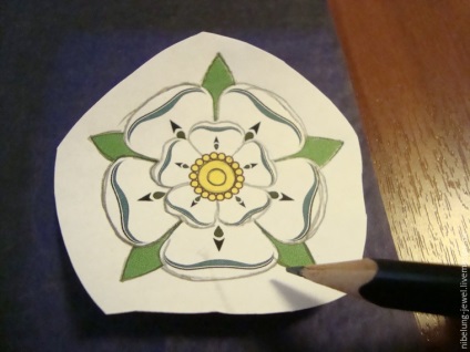Hímez gyöngyös bross „Tudor Rose” - tisztességes iparos - kézzel készített, kézzel készített