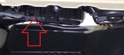Helyettesítés kabin szűrő Tiguan VW (Volkswagen) Cseréje a fülke szűrő Volkswagen Tiguan