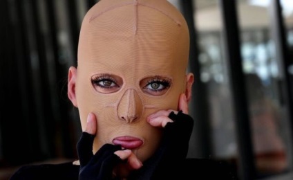 Az élet „arc nélkül” az ausztrál levette a maszkot, ami a 2, 5 év