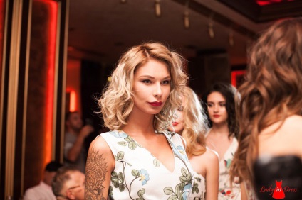 Élet a show után szupermodell ukrán, mint 3 résztvevő most részt, hölgy ruha