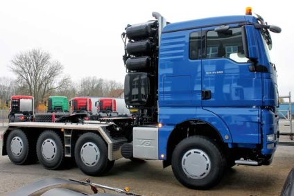 Auto valami különleges (traktor) Auto valami különleges