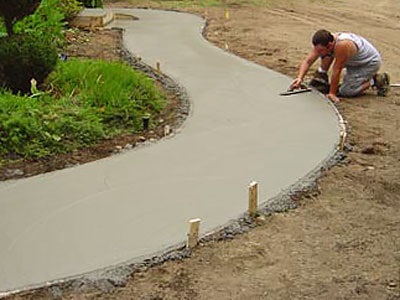 Konkrét pálya jellemzői dekoratív beton, mint festék (sávok) Konkrét pálya jellemzői dekoratív beton, mint festék
