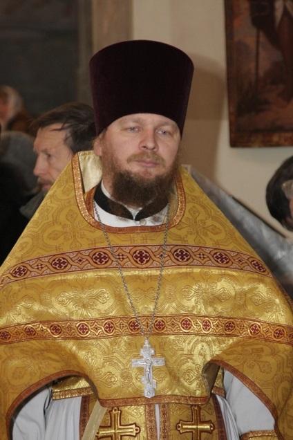 Tisztviselők az ortodox egyház emelkedő hierarchia (templom) emelkedő soraiban a hierarchiában az ortodox egyház