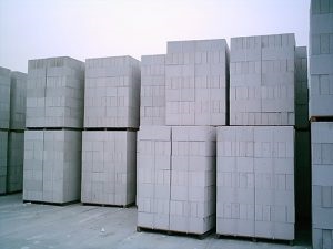Mi a jobb, pórusbeton vagy agyag blokkok, gázbeton, tégla, duzzasztott agyag, fűrészáru (kerámia) Mi jobb pórusbeton vagy kerámia blokkok, hab beton, tégla, duzzasztott agyag könnyű beton, fa