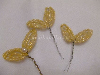 Virágok egy kosár gyöngyök (beads kezeddel Master Class) Virágok a gyöngyöket egy kosárban