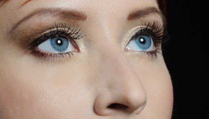Day make-up kék szem fotók, lépésről lépésre, video (make-up) Day make-up kék szem fotók, lépésről lépésre, videó
