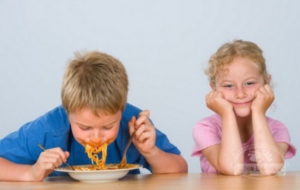 Etikett gyermekek viselkedését az asztalnál szabályait asztal etikett gyerekeknek