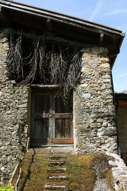 Garda elhagyott Borgo Canale di Tenno