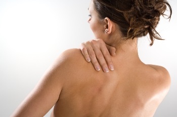 Herpes hátoldalán a tünetek és a kezelés (hosszú nyugalmi időszakot) Herpes hátán tünetei és kezelése