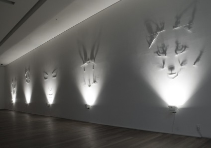 A művészet a fény és az árnyék Center for Contemporary Art - felhők (árnyékok) A művészet a fény és az árnyék Center for Contemporary Art - felhősödés