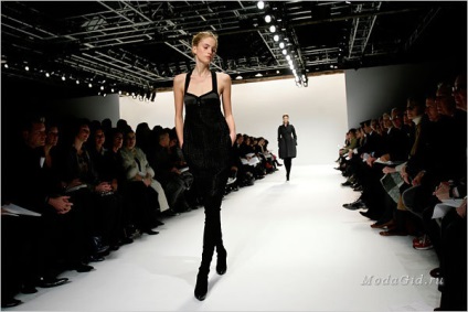 History of Fashion Week divatbemutatók és a divat története a kialakulását és fejlődését (tavasz-nyár 2017) History of Fashion Week divatbemutatók és a divat története a kialakulását és fejlődését