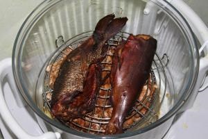 Hogyan füst halat (meleg és hideg füstölt) aerogile - receptek edition „VM”
