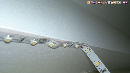Hogyan biztonságosan rögzítse a LED szalag, telepíteni titok