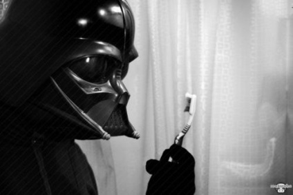 Hogyan kell felhívni Darth Vader sisakot szakaszokban részletesen, hogyan kell egyszerűen felhívni a ceruza