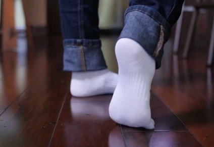 Hogyan fehéríti a fehér zokni az otthon, az általános szabályok