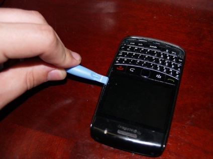 Hogyan szétszedni a telefont RIM BlackBerry Bold 9700 - blogofolio Romana Paulova