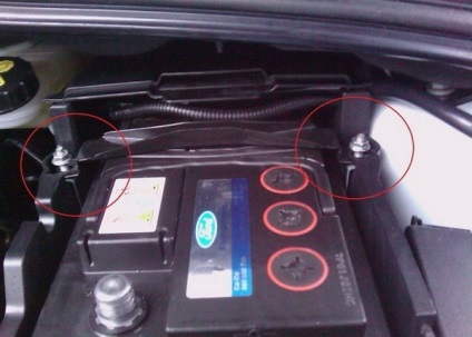 Az akkumulátor eltávolítása Ford Focus 3, elektromos és elektronikai Ford Focus 3
