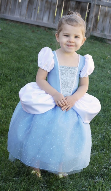 Hogyan varrni egy karácsonyi ruha kezével Hamupipőke (Cinderella) Hogyan kell varrni a karácsonyi jelmez Hamupipőke kezük
