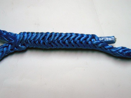 Mivel a szintetikus fonat (Kevlar) kábelt (kisebb) Mivel a szintetikus fonat (Kevlar) kábel