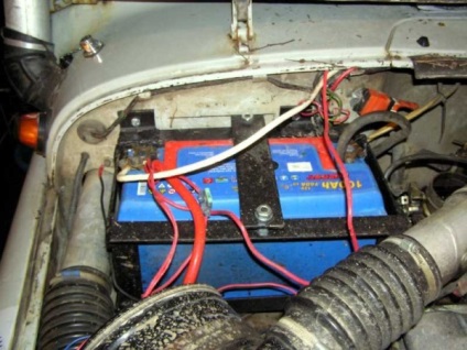 Hogyan töltse fel az akkumulátort, anélkül, hogy távolítsa el az autó