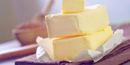 Kalorikus vajat és a tészta, vajjal (kalóriatartalmú) Kalória tartalma a vaj és a tészta vajjal
