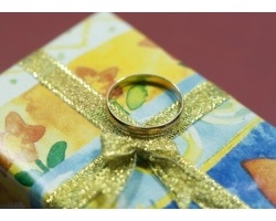 Ring, mint egy ajándék - egy eljegyzési az esküvő előtt