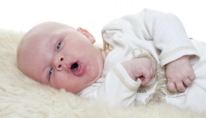 Köhögés kezelésére csecsemők kezelt népi jogorvoslat és gyógyszerek
