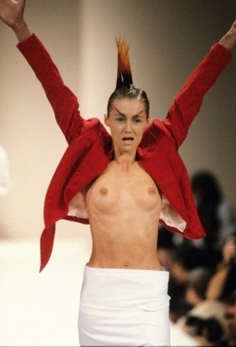 McQueen, Alexander, divat enciklopédia (divat) McQueen, Alexander, divat enciklopédia