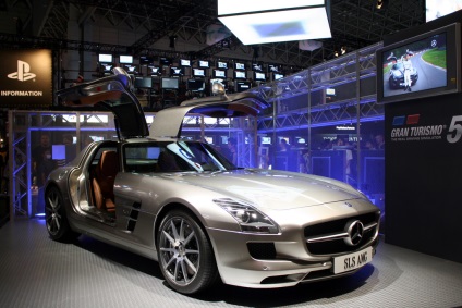 Mercedes-Benz SLS AMG