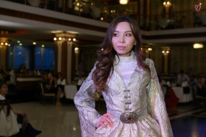 Divatbemutató «divatbemutató» Dagesztánban, mint volt