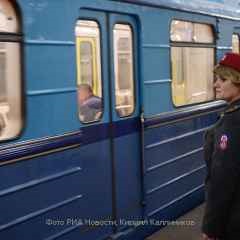 Budapest, hírek, megszakadt a forgalom a síneken esett utas (fő) a kör metró Budapest, hírek, a kör metró megszakadt a forgalom a síneken esett utas