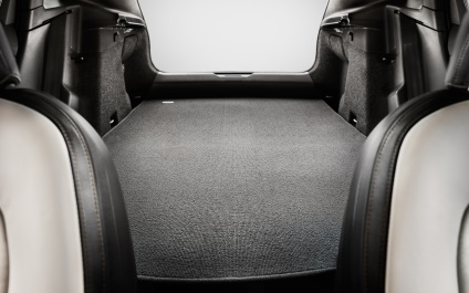 A tesztvezetés Volvo V40 sífutó (kereszt) A tesztvezetés Volvo V40 sífutó