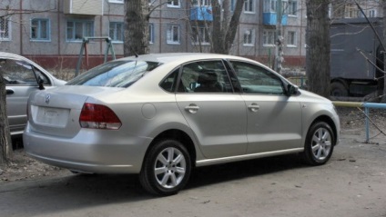 Vélemények és összehasonlítása - csapat Volkswagen Polo szedán (sedan) Vélemények és összehasonlítása - csapat Volkswagen Polo szedán