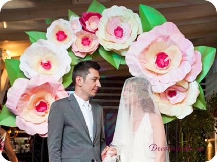 Azt, hogy esküvői elegáns papír virágok