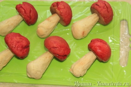 A cookie-k gomba recept fotókkal, hogyan lehet a cookie-kat - erdei gombás - lépésről lépésre recept (fotó) A cookie-k gomba recept fotókkal, hogyan lehet a cookie-kat - erdei gombás - lépésről lépésre recept