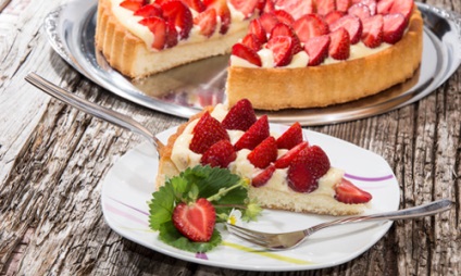 Torta eper - torta receptje eperrel (eper torta fotó.) Torta eper - torta receptje eperrel