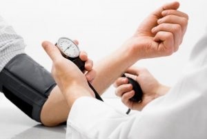 Készítmények hipertenzív krízis listáját gyógyszerek kezelésére (lista) Előkészítés hipertóniás krízis listáját gyógyszerek kezelésére