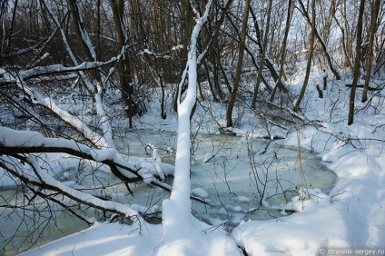 River 1 nővére