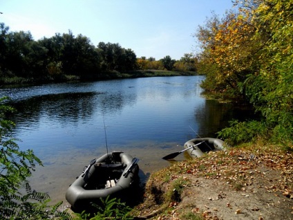 Horgászat a Dnyeper folyó közelében, a falvak olgovka, tyaginka, dnepryan