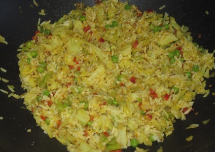 Rice fűszerekkel az indiai (indiai) Rice fűszerekkel az indiai