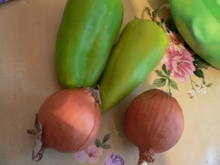 Saláta uborka és a hagyma paprika (főzés) Uborkasaláta paprika, hagyma