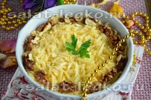 Saláta és uborka sprotni recept fotó (fotó) Saláta és uborka sprotni recept egy fotó