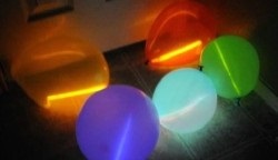 Balls LED-ekkel a kezüket