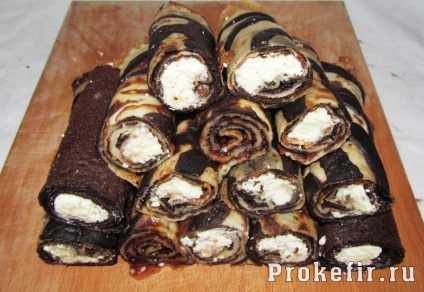Csokoládé palacsinta kefir - egy recept lépésről lépésre fotók