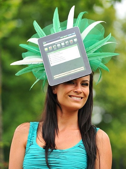 És a kupak ugrik Ascot angolimádat (Ascot) Racing és kalapok Ascot, angolimádat