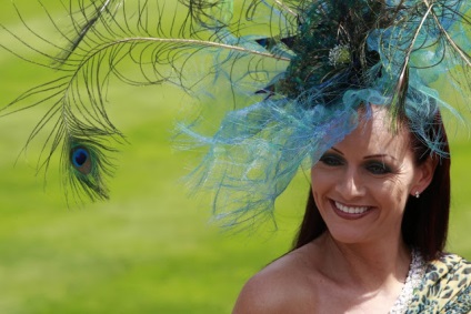 És a kupak ugrik Ascot angolimádat (Ascot) Racing és kalapok Ascot, angolimádat