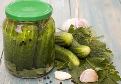 Pickles a telet a bankok, receptek (uborka téli bankok) Pickles a telet a bankok, receptek