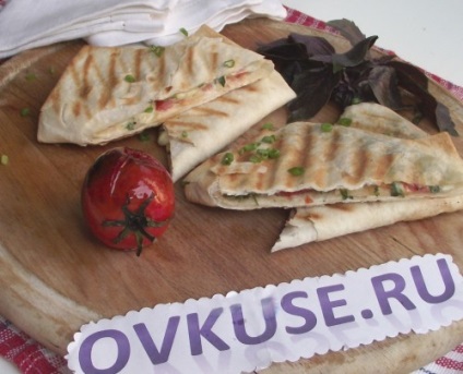 Suluguni a pita kenyér recept fényképpel (suluguni) Suluguni pitában recept egy fotó