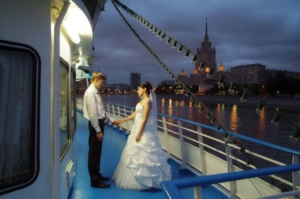 Esküvői hajón szervezet felépítésének és teljesítményének ilyen ünnepségek